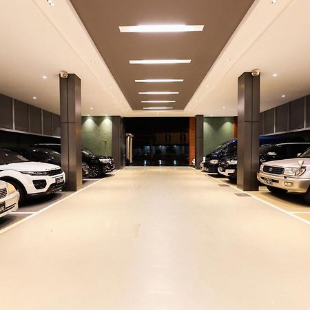 Hlaine Tet Hotel Yangon Dış mekan fotoğraf