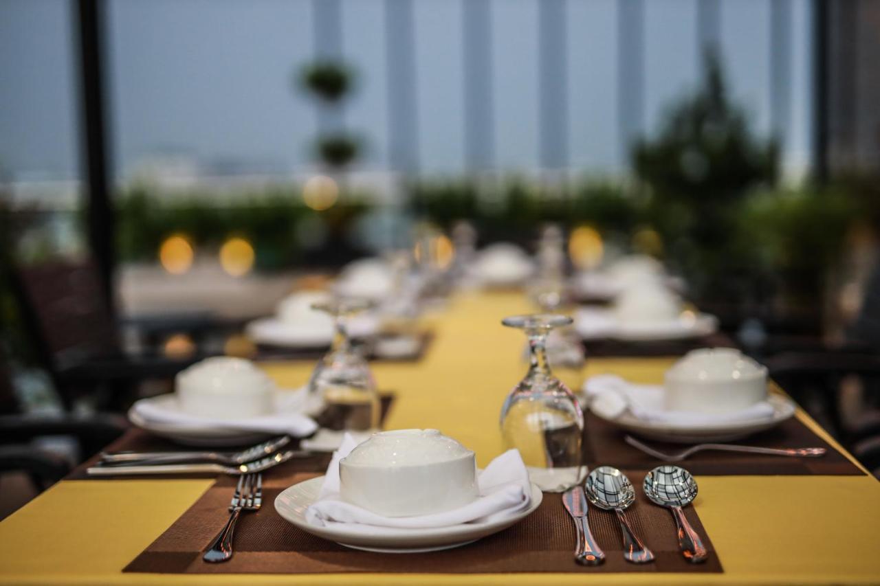 Hlaine Tet Hotel Yangon Dış mekan fotoğraf